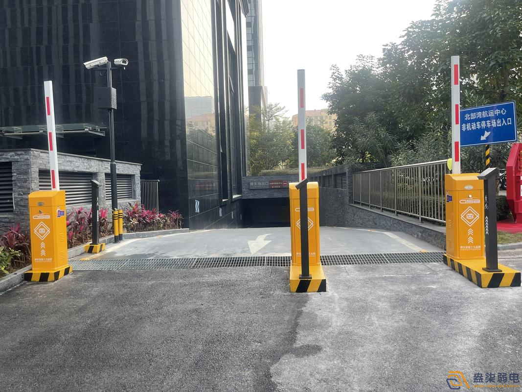 車牌識(shí)別安防系統(tǒng)基礎(chǔ)采購(gòu)設(shè)備？