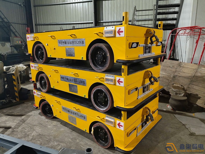 AGV全電動(dòng)無人堆高車選購時(shí)要注意的要點(diǎn)