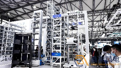 料箱機(jī)器人解決方案